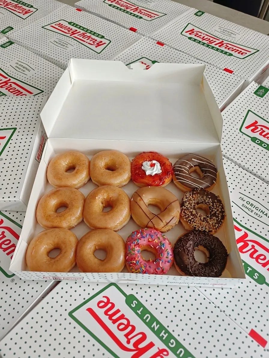 DONUT CRISPY KREME ISI 12